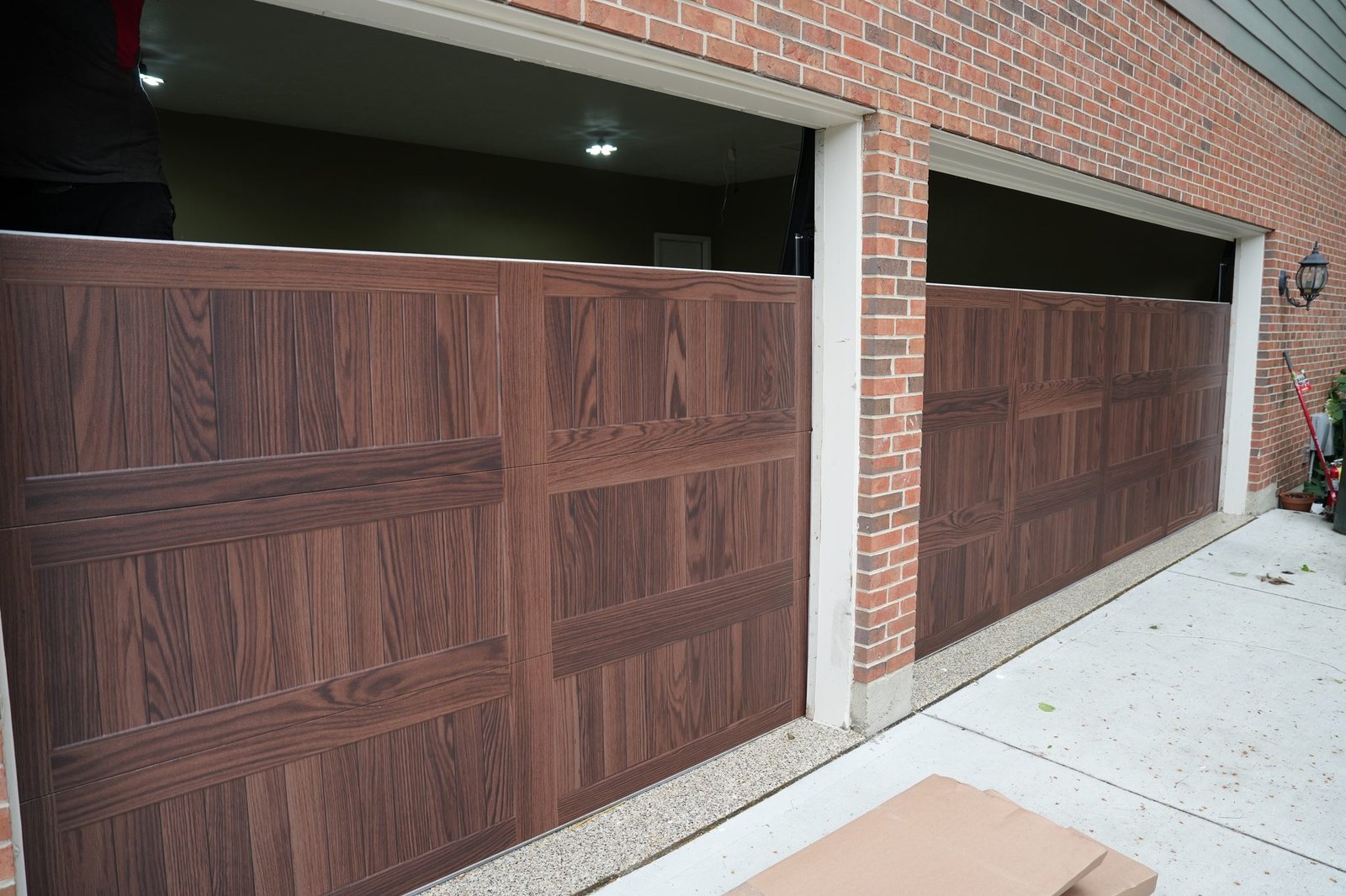 Wood-look garage door